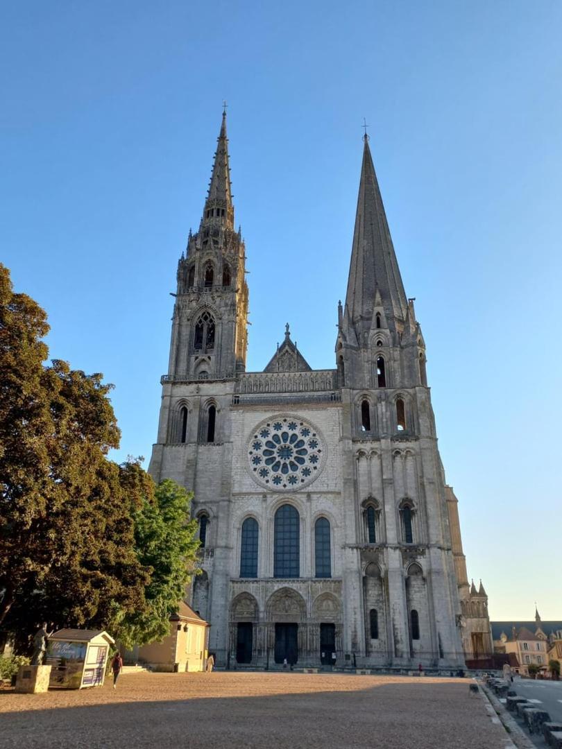 Le Gite De La Cathedrale Apartman Chartres Kültér fotó